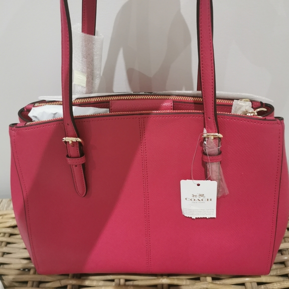 NWT  coach turnlock carry all crossgrain leather - Picture 6 of 13